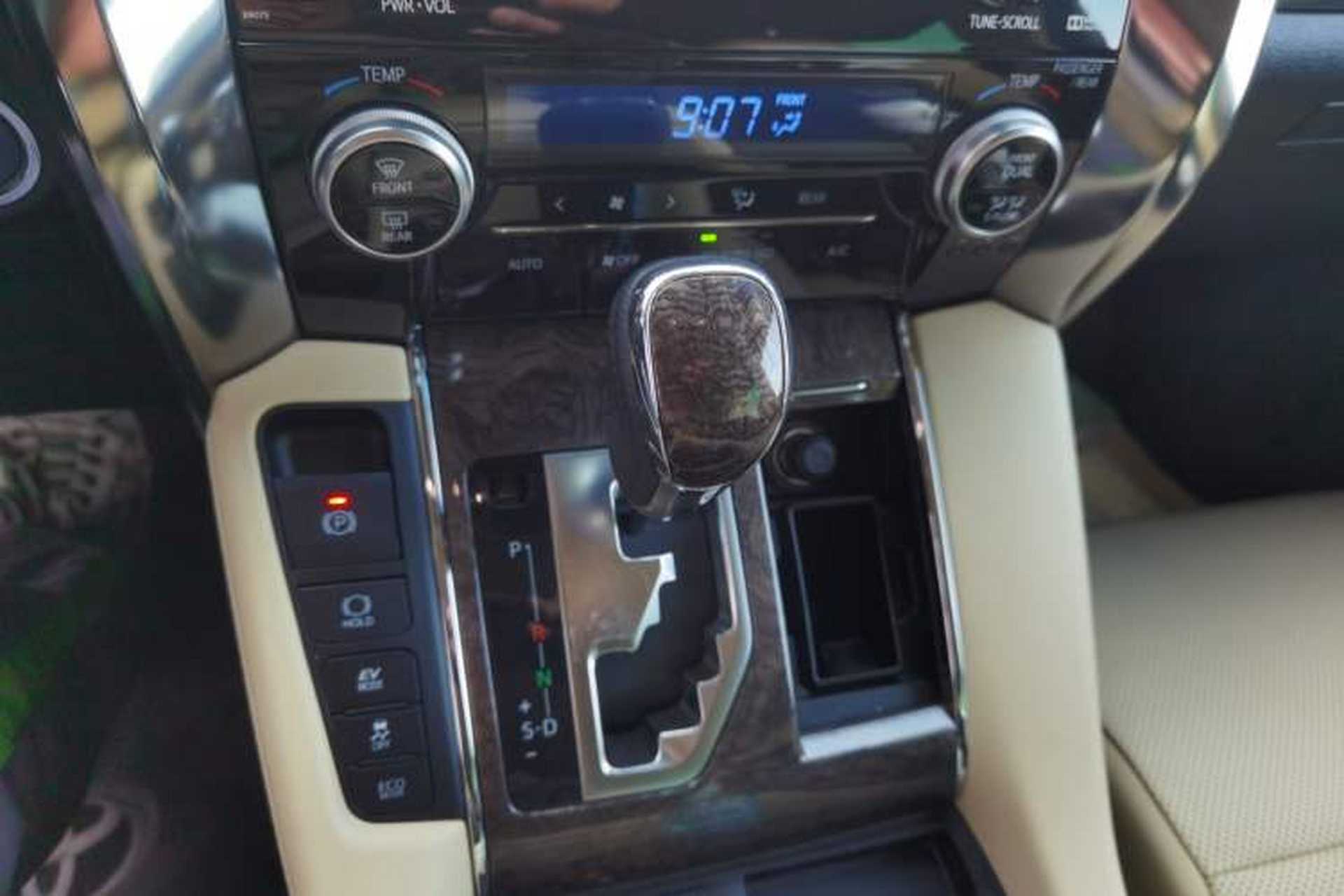 Used Toyota Alphard 2019 Dual-Engine 2.5L Prestige Edition Gear Lever