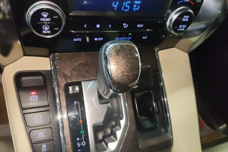 Used Toyota Alphard 2019 Dual-Engine 2.5L Prestige Edition Gear Lever