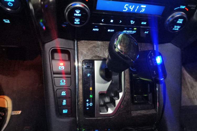 Used Toyota Alphard 2019 Dual-Engine 2.5L Prestige Edition Gear Lever