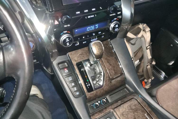 Used Toyota Alphard 2019 Dual-Engine 2.5L Prestige Edition Gear Lever