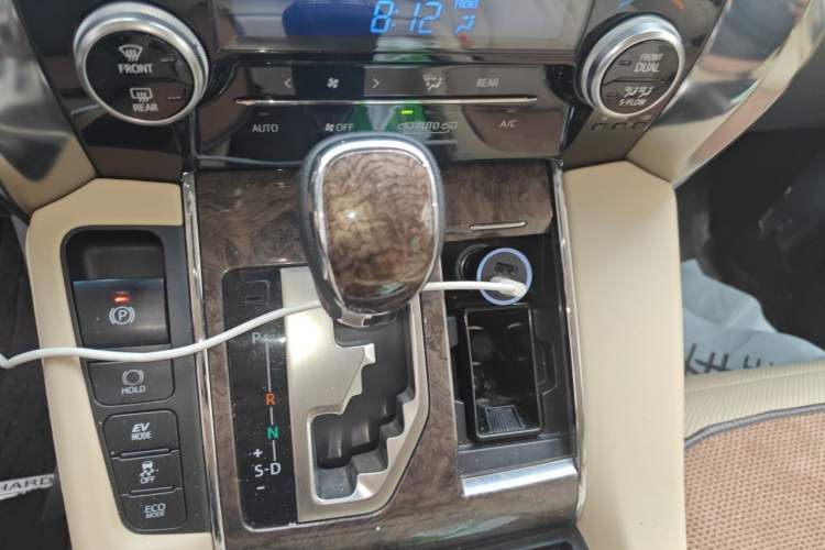 Used Toyota Alphard 2019 Dual-Engine 2.5L Prestige Edition Gear Lever