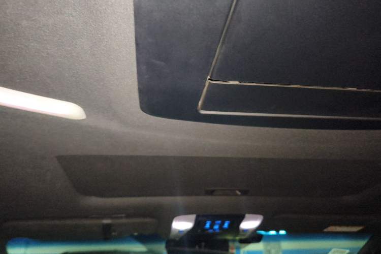 Used Toyota Alphard 2019 Dual-Engine 2.5L Prestige Edition Headliner