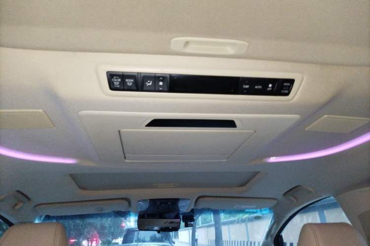 Used Toyota Alphard 2019 Dual-Engine 2.5L Luxury Edition Headliner