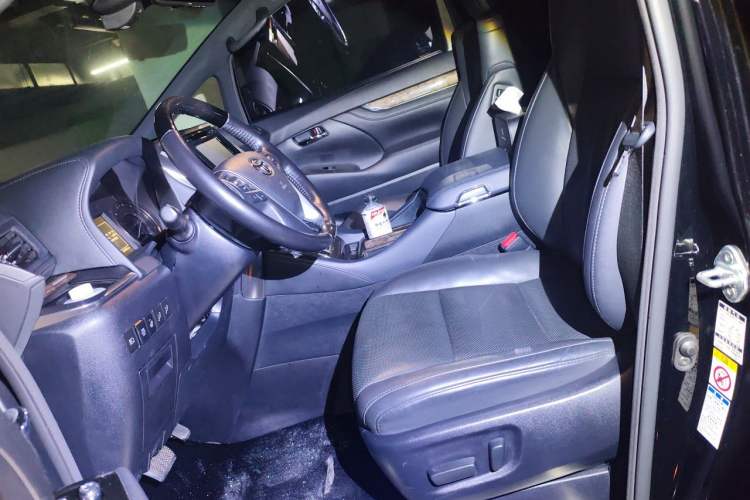 Used Toyota Alphard 2019 Dual-Engine 2.5L Prestige Edition Left Front Seat