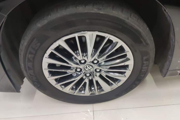 Used Toyota Alphard 2019 Dual-Engine 2.5L Prestige Edition Left Front Wheel Hub