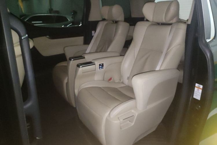 Used Toyota Alphard 2019 Dual-Engine 2.5L Luxury Edition Left Rear Seat
