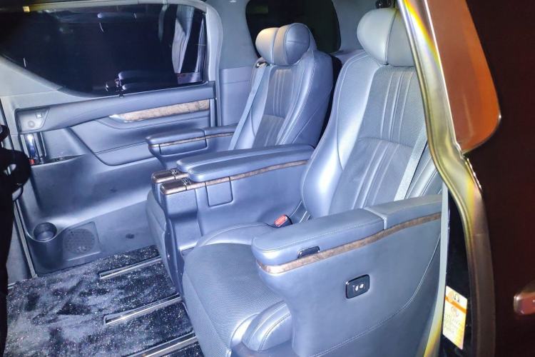 Used Toyota Alphard 2019 Dual-Engine 2.5L Prestige Edition Left Rear Seat