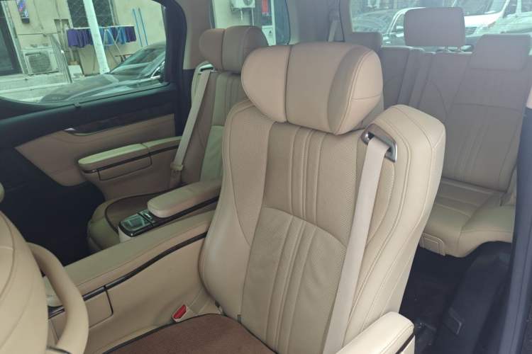 Used Toyota Alphard 2019 Dual-Engine 2.5L Prestige Edition Left Rear Seat