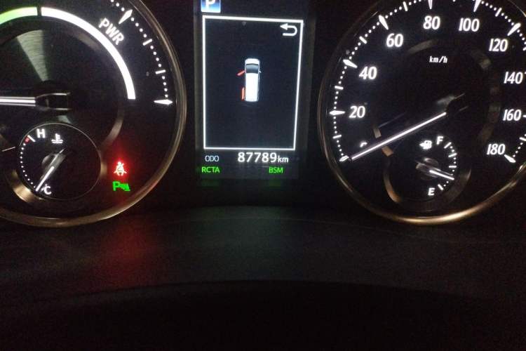 Used Toyota Alphard 2019 Dual-Engine 2.5L Luxury Edition Odometer Close Up