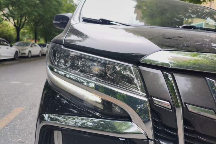 Used Toyota Alphard 2019 Dual-Engine 2.5L Prestige Edition Right Front Headlight
