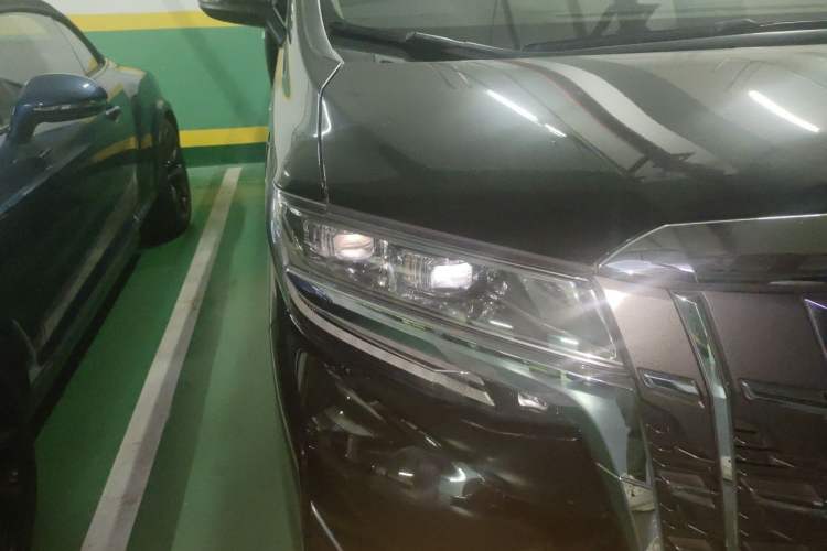 Used Toyota Alphard 2019 Dual-Engine 2.5L Luxury Edition Right Front Headlight