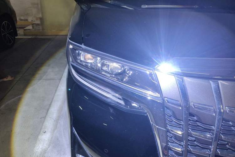 Used Toyota Alphard 2019 Dual-Engine 2.5L Prestige Edition Right Front Headlight