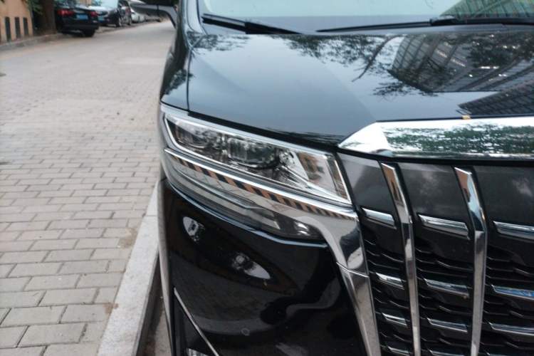 Used Toyota Alphard 2019 Dual-Engine 2.5L Luxury Edition Right Front Headlight