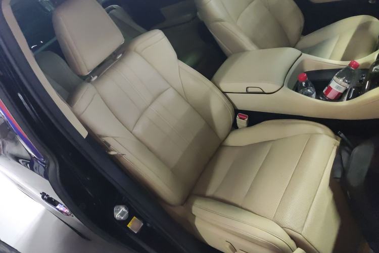 Used Toyota Alphard 2019 Dual-Engine 2.5L Prestige Edition Right Front Seat