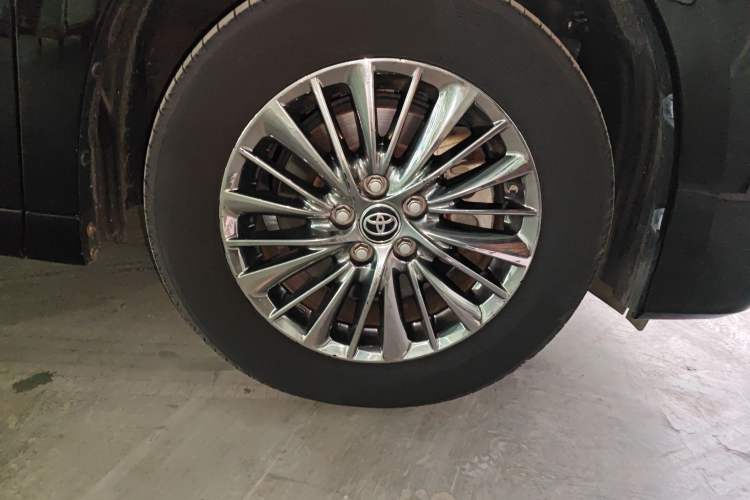 Used Toyota Alphard 2019 Dual-Engine 2.5L Luxury Edition Right Front Wheel Hub