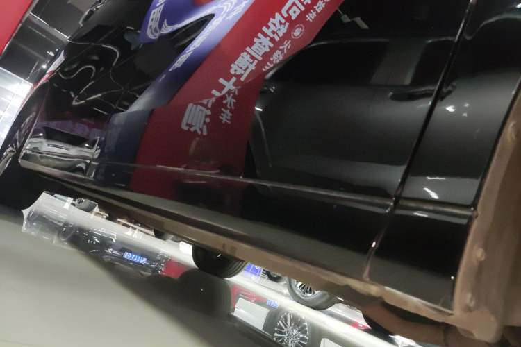 Used Toyota Alphard 2019 Dual-Engine 2.5L Prestige Edition Right Side Sill