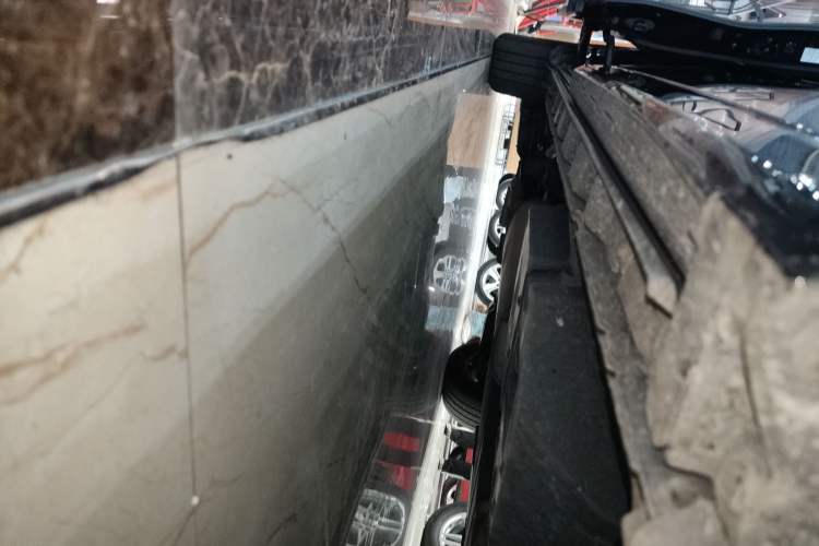 Used Toyota Alphard 2019 Dual-Engine 2.5L Prestige Edition Right Side Sill