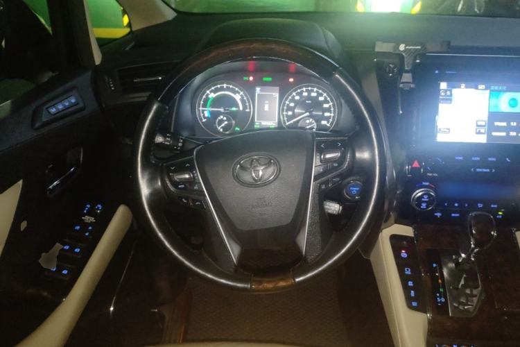 Used Toyota Alphard 2019 Dual-Engine 2.5L Luxury Edition Steering Wheel