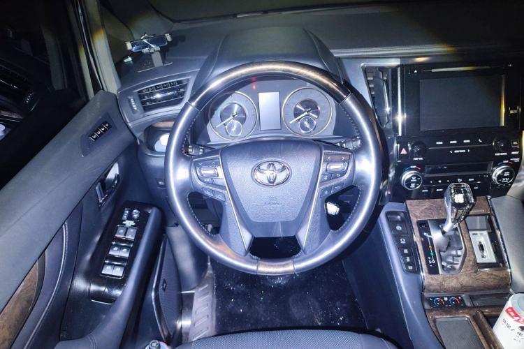 Used Toyota Alphard 2019 Dual-Engine 2.5L Prestige Edition Steering Wheel