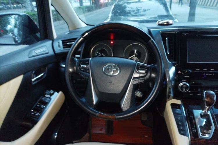 Used Toyota Alphard 2019 Dual-Engine 2.5L Luxury Edition Steering Wheel