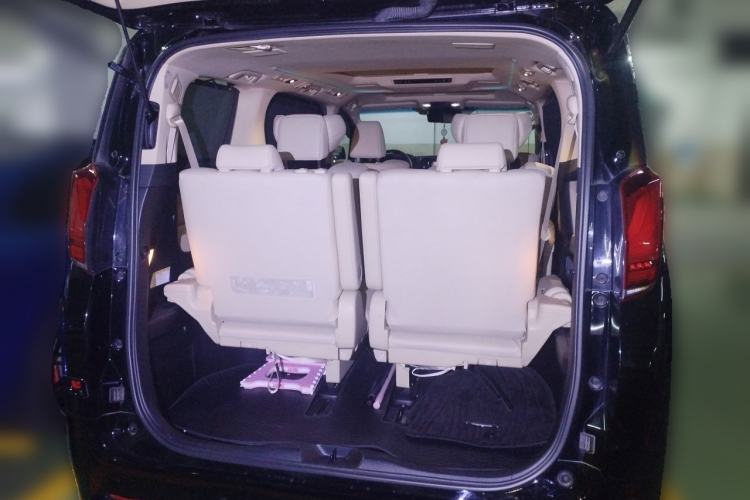 Used Toyota Alphard 2019 Dual-Engine 2.5L Luxury Edition Trunk