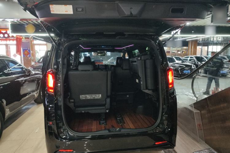 Used Toyota Alphard 2019 Dual-Engine 2.5L Prestige Edition Trunk