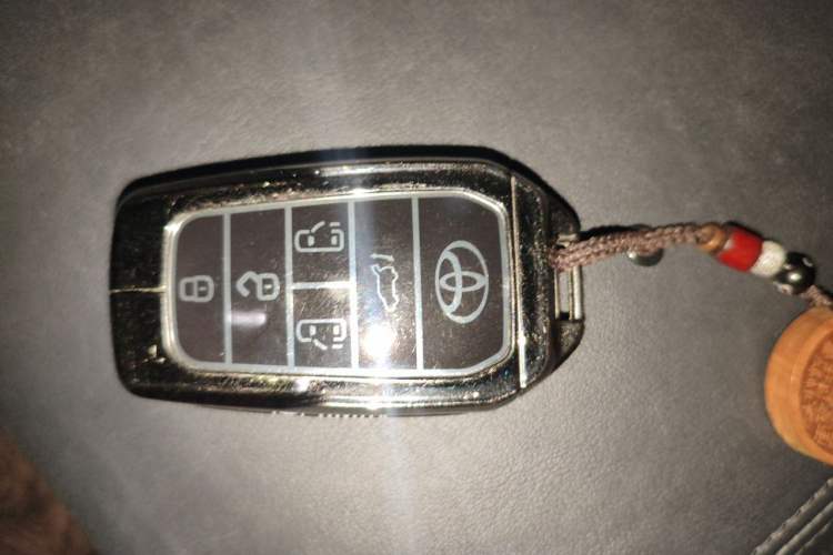 Used Toyota Alphard 2019 Dual-Engine 2.5L Prestige Edition Vehicle Key