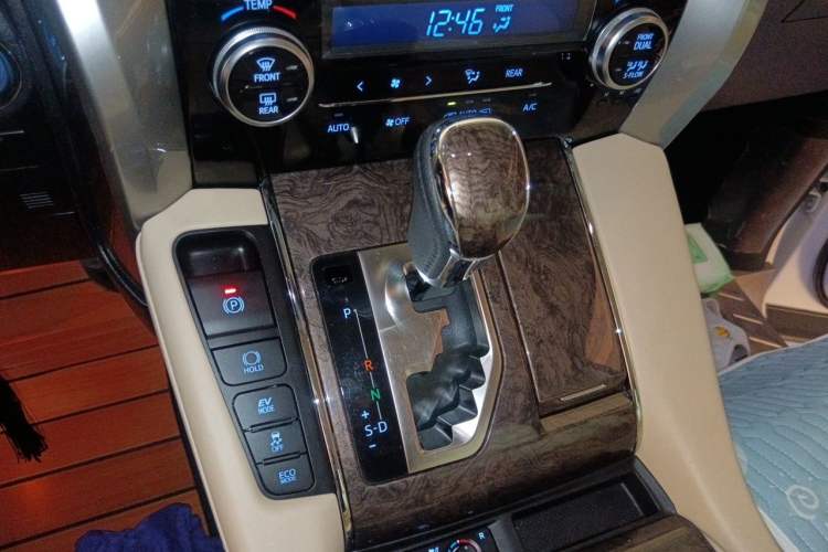 Used Toyota Alphard 2019 Dual-Engine 2.5L Prestige Edition Gear Lever