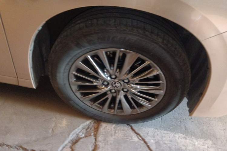 Used Toyota Alphard 2019 Dual-Engine 2.5L Prestige Edition Right Front Wheel Hub