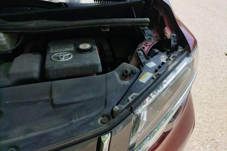 Used Toyota Alphard 2019 Dual-Engine 2.5L Prestige Edition Engine Bay Left