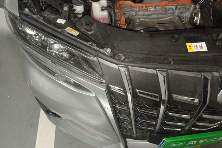 Used Toyota Alphard 2019 Dual-Engine 2.5L Prestige Edition Engine Bay Right