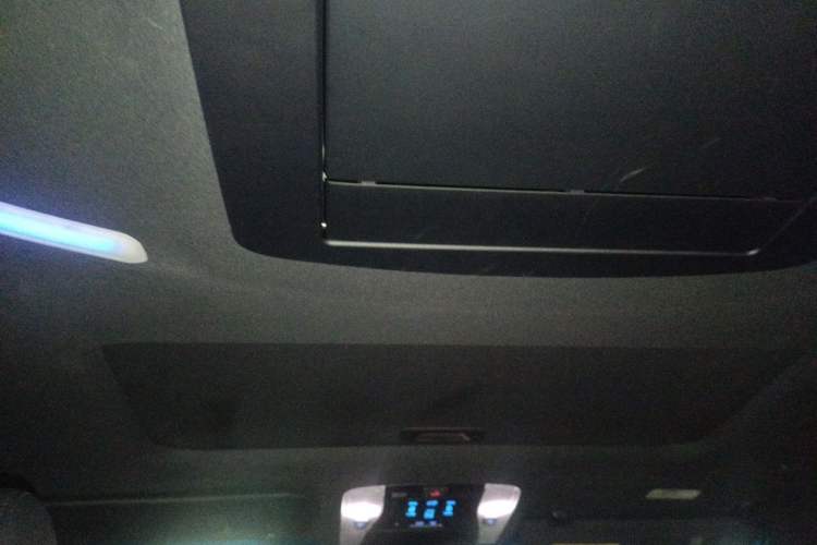 Used Toyota Alphard 2019 Dual-Engine 2.5L Prestige Edition Headliner