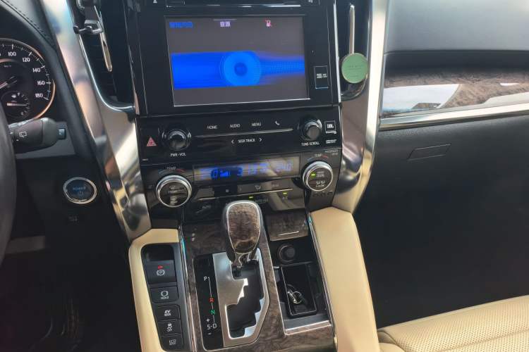 Used Toyota Alphard 2019 Dual-Engine 2.5L Prestige Edition Audio And AC Panel