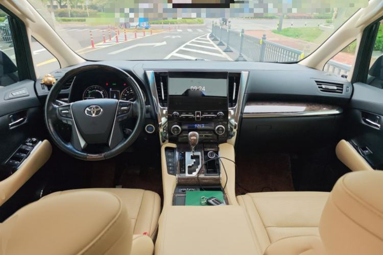 Used Toyota Alphard 2019 Dual-Engine 2.5L Prestige Edition Center Console