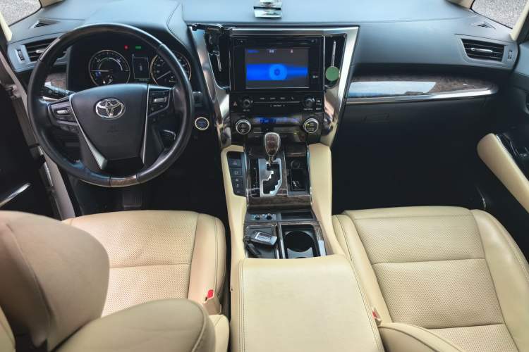 Used Toyota Alphard 2019 Dual-Engine 2.5L Prestige Edition Center Console