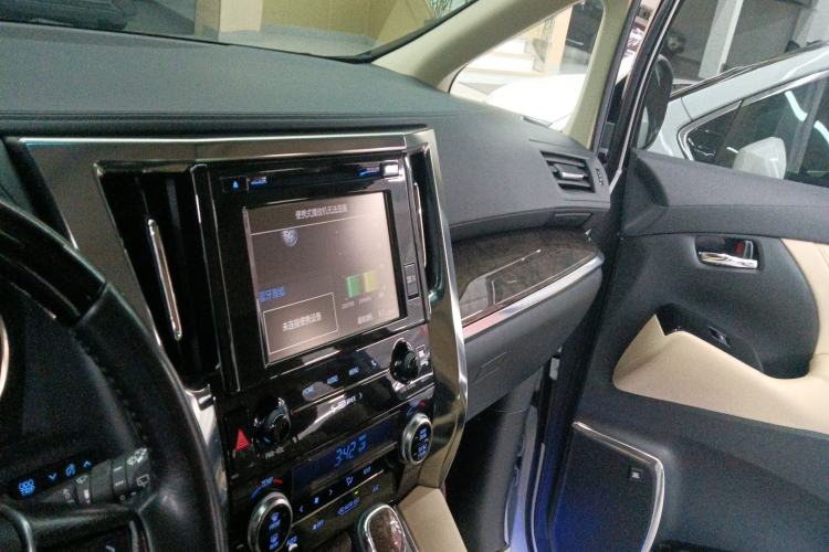 Used Toyota Alphard 2019 Dual-Engine 2.5L Prestige Edition Center Console