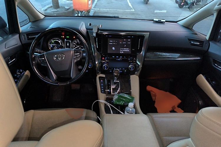 Used Toyota Alphard 2019 Dual-Engine 2.5L Prestige Edition Center Console