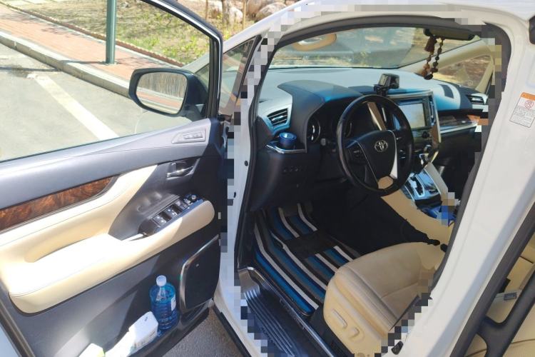 Used Toyota Alphard 2019 Dual-Engine 2.5L Luxury Edition Driver Seat