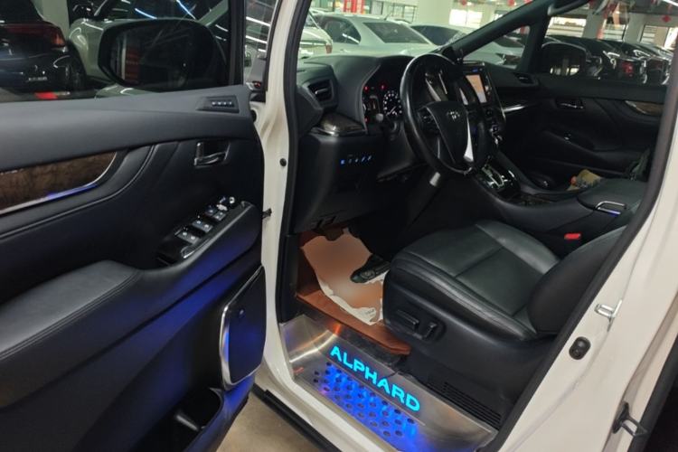 Used Toyota Alphard 2019 Dual-Engine 2.5L Prestige Edition Driver Seat