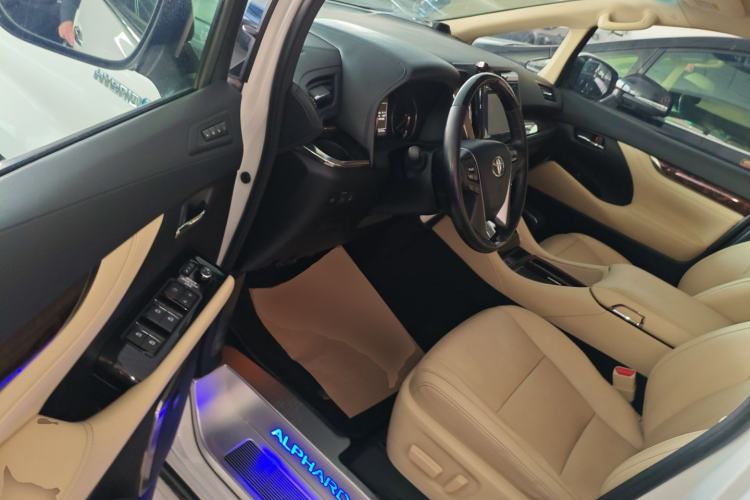 Used Toyota Alphard 2019 Dual-Engine 2.5L Luxury Edition Driver Seat