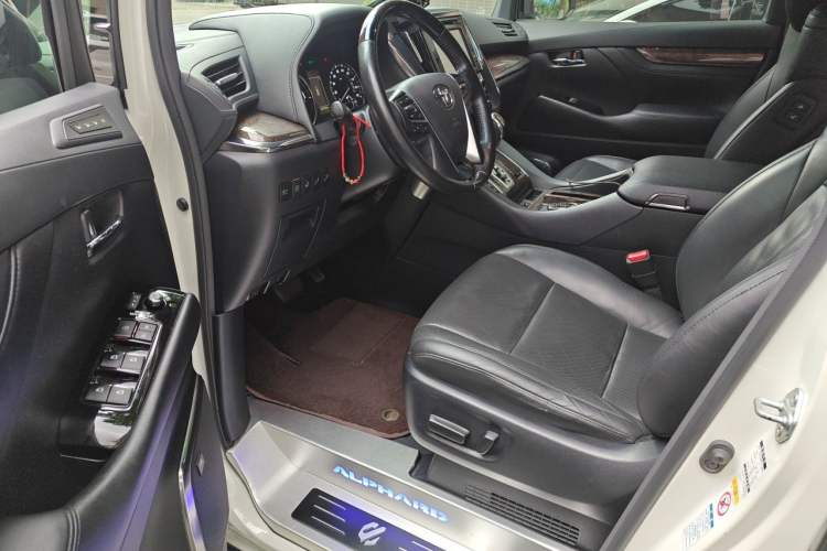 Used Toyota Alphard 2019 Dual-Engine 2.5L Prestige Edition Driver Seat