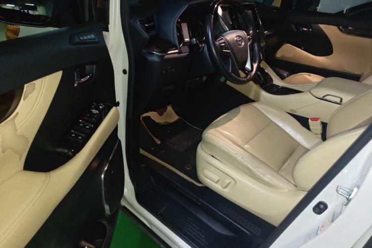 Used Toyota Alphard 2019 Dual-Engine 2.5L Luxury Edition Driver Seat