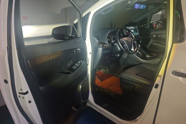 Used Toyota Alphard 2019 Dual-Engine 2.5L Prestige Edition Driver Seat