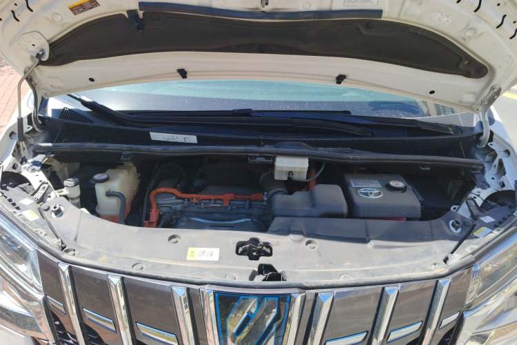 Used Toyota Alphard 2019 Dual-Engine 2.5L Luxury Edition Engine Bay