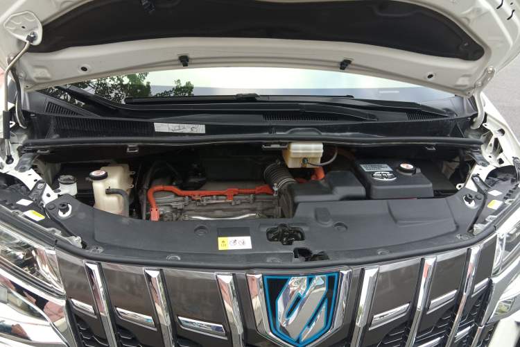 Used Toyota Alphard 2019 Dual-Engine 2.5L Luxury Edition Engine Bay