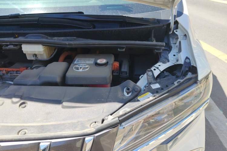Used Toyota Alphard 2019 Dual-Engine 2.5L Luxury Edition Engine Bay Left