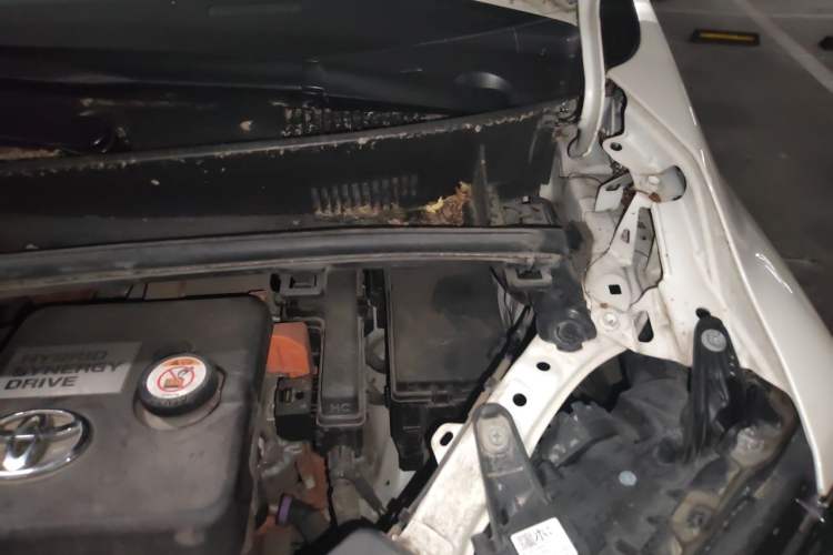 Used Toyota Alphard 2019 Dual-Engine 2.5L Prestige Edition Engine Bay Left