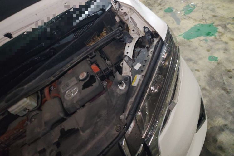 Used Toyota Alphard 2019 Dual-Engine 2.5L Prestige Edition Engine Bay Left