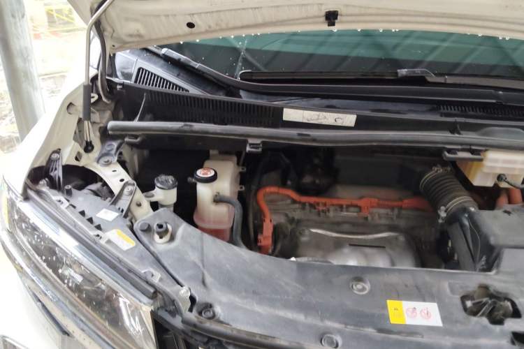 Used Toyota Alphard 2019 Dual-Engine 2.5L Prestige Edition Engine Bay Right