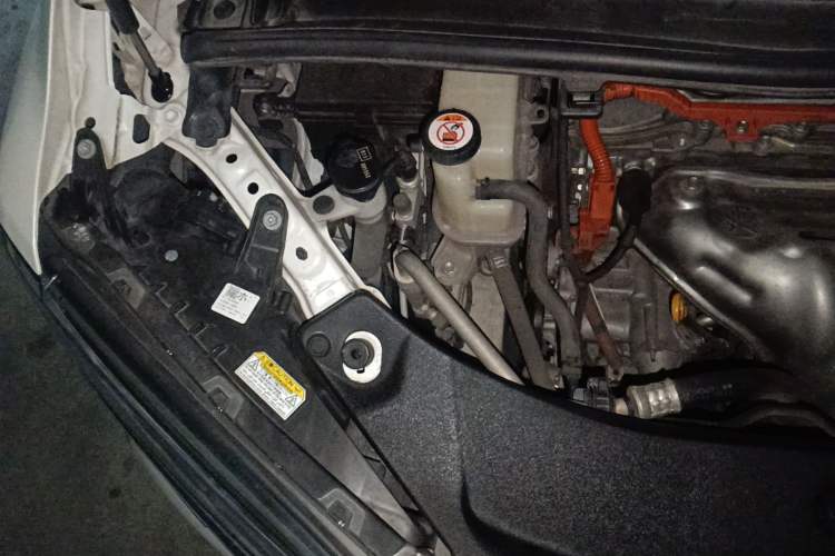 Used Toyota Alphard 2019 Dual-Engine 2.5L Prestige Edition Engine Bay Right